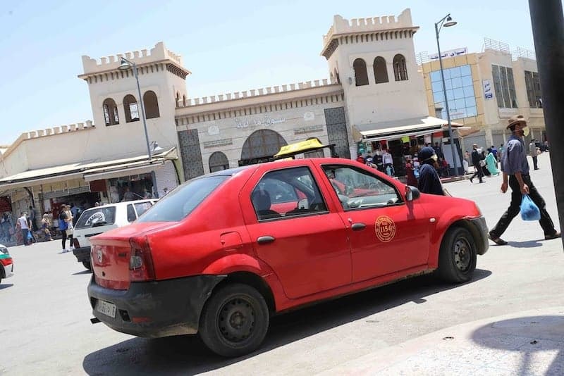 وجدة تصطدم بتحديات مرورية وبيئية