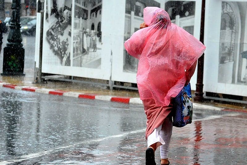 التساقطات الرعدية في الصيف تنبه إلى تكثيف اليقظة لتجنب خسائر مادية وبشرية