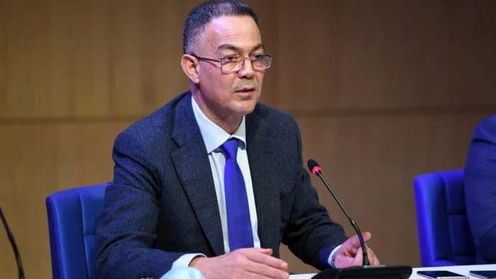 لقجع يدعو إلى التنسيق الأفقي من أجل التحضير الناجح لكأس العالم 2030