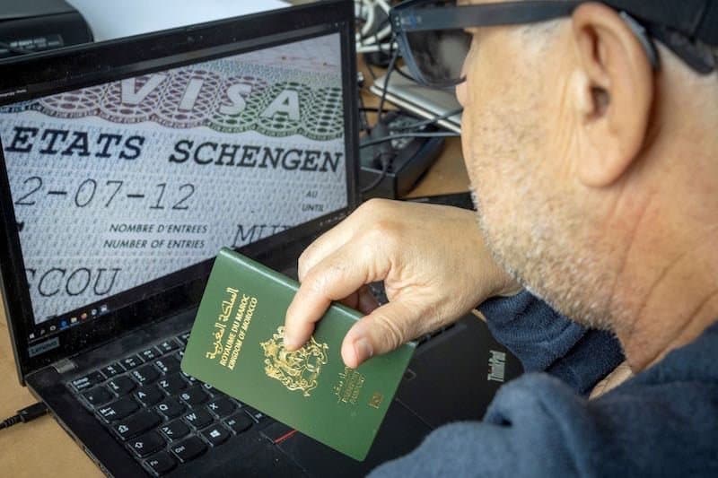 « رفض التأشيرة » يحيي النقاش بخصوص استعادة الرسوم واشتراكات التأمين