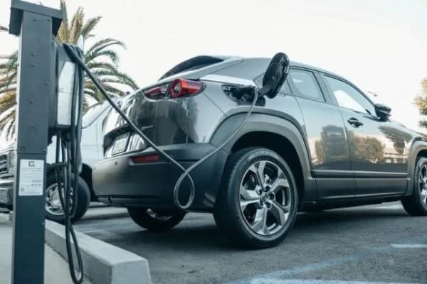 السيارات الكهربائية في المغرب تسجل حصة سوقية ضئيلة