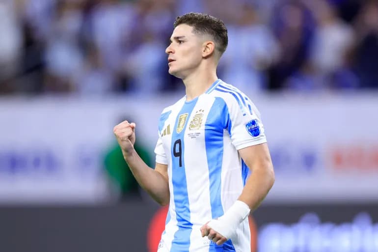 "العنكبوت" ألفاريز ينضم رسميا إلى أتلتيكو مدريد