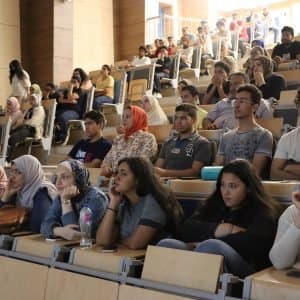 التعليم الجامعي في مصر: التفاوت في الفرص والتكلفة بين الجامعات الحكومية والخاصة