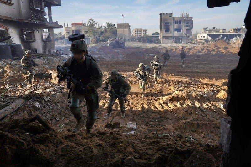 جيش إسرائيل يعلن إنقاذ رهينة من غزة