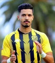 زكرياء ناسيك يوقع رسمياً مع الوداد الرياضي
