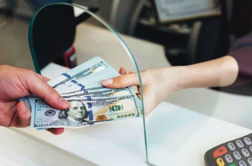 تحويلات المغاربة بالخارج تصل إلى 81 مليار درهم عند متم غشت 2024