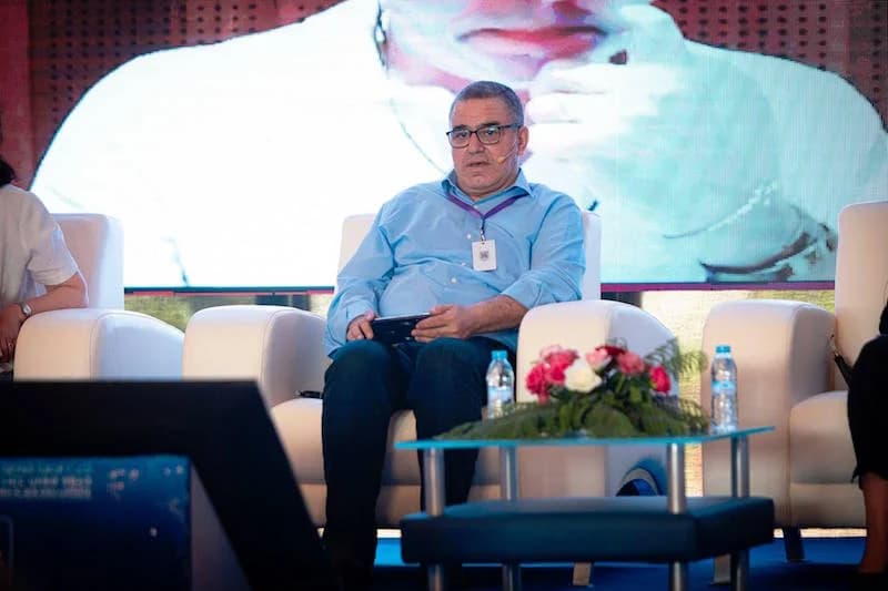 بوخريص: "الذباب الإلكتروني الجزائري" صناعة بوتفليقة.. والسخرية مواجهة