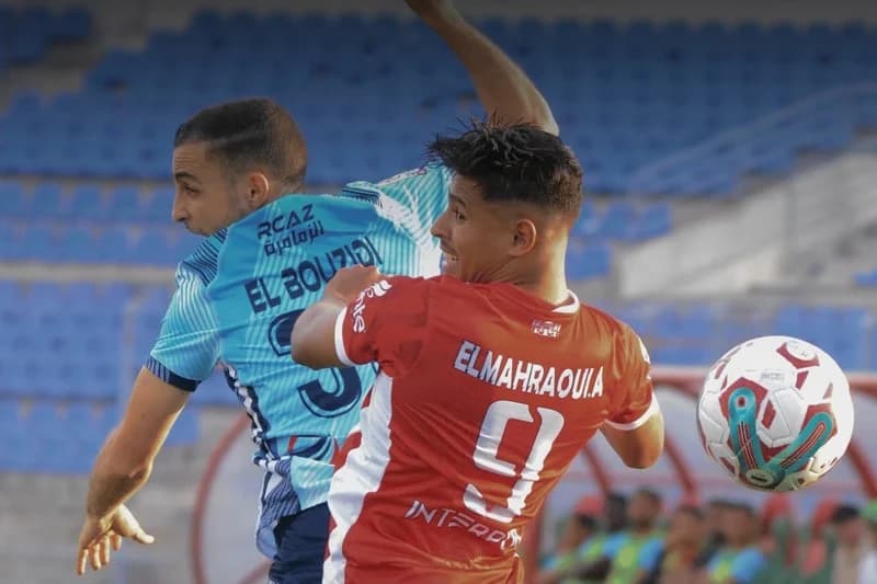 "المكناسي" يستنكر حرمانه من الجماهير