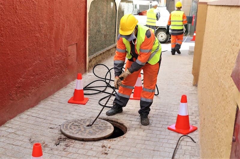 نقل مستخدمي مكتب الماء إلى الشركة الجهوية يثير غضب فعاليات نقابية