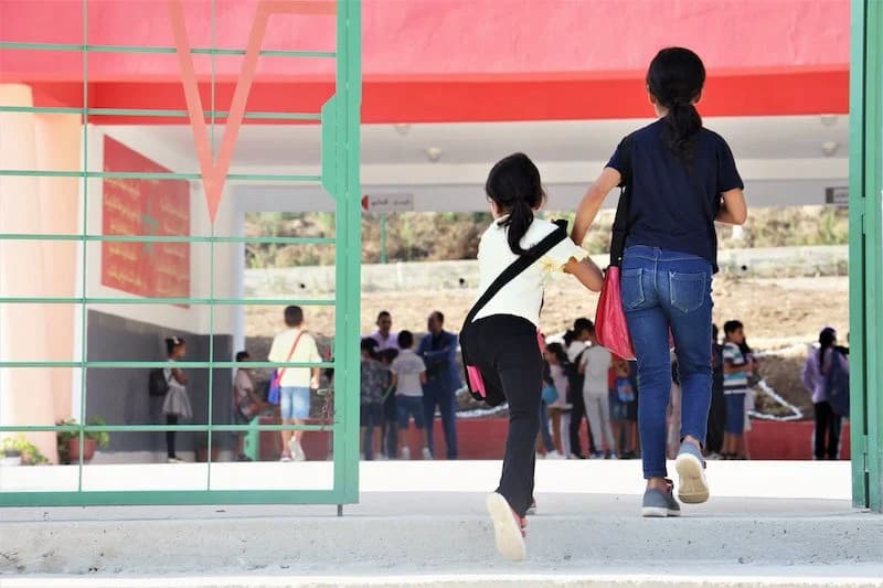 أولياء التلاميذ يطالبون بتخفيف التكاليف