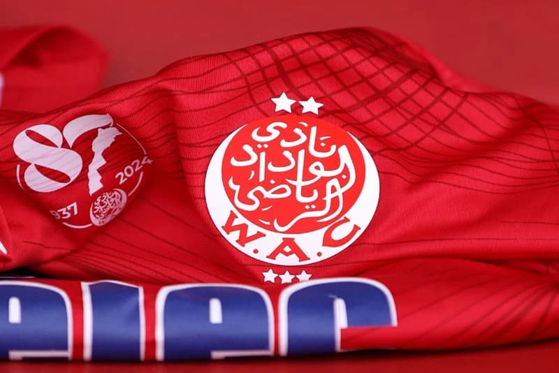تغريم نادي الرجاء الرياضي بسبب شعار الوداد