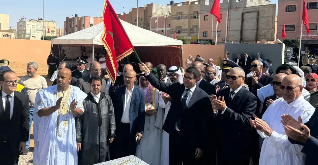 زيارة وزير الشباب والثقافة والتواصل للمشاريع الثقافية في العيون وطرفاية
