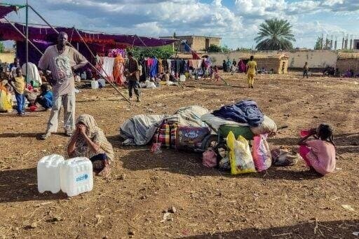 السودان: حكومة كباشي تؤكد التزامها بالسلام بينما يسقط 40