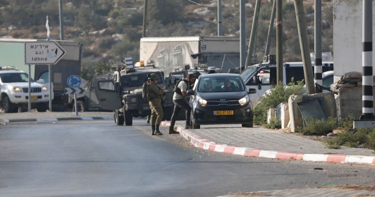تصعيد في الضفة الغربية: عمليات إطلاق نار واعتقالات ومواجهات مع قوات الاحتلال