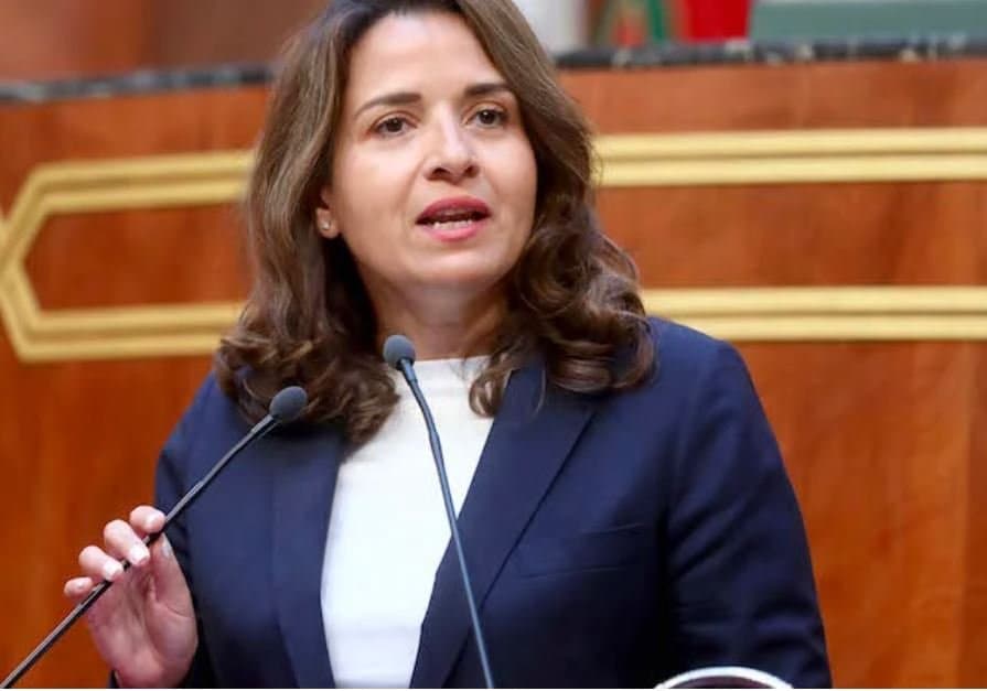 السيدة بنعلي: الوزارة ستواصل تسريع مشاريع الطاقات المتجددة في 2025