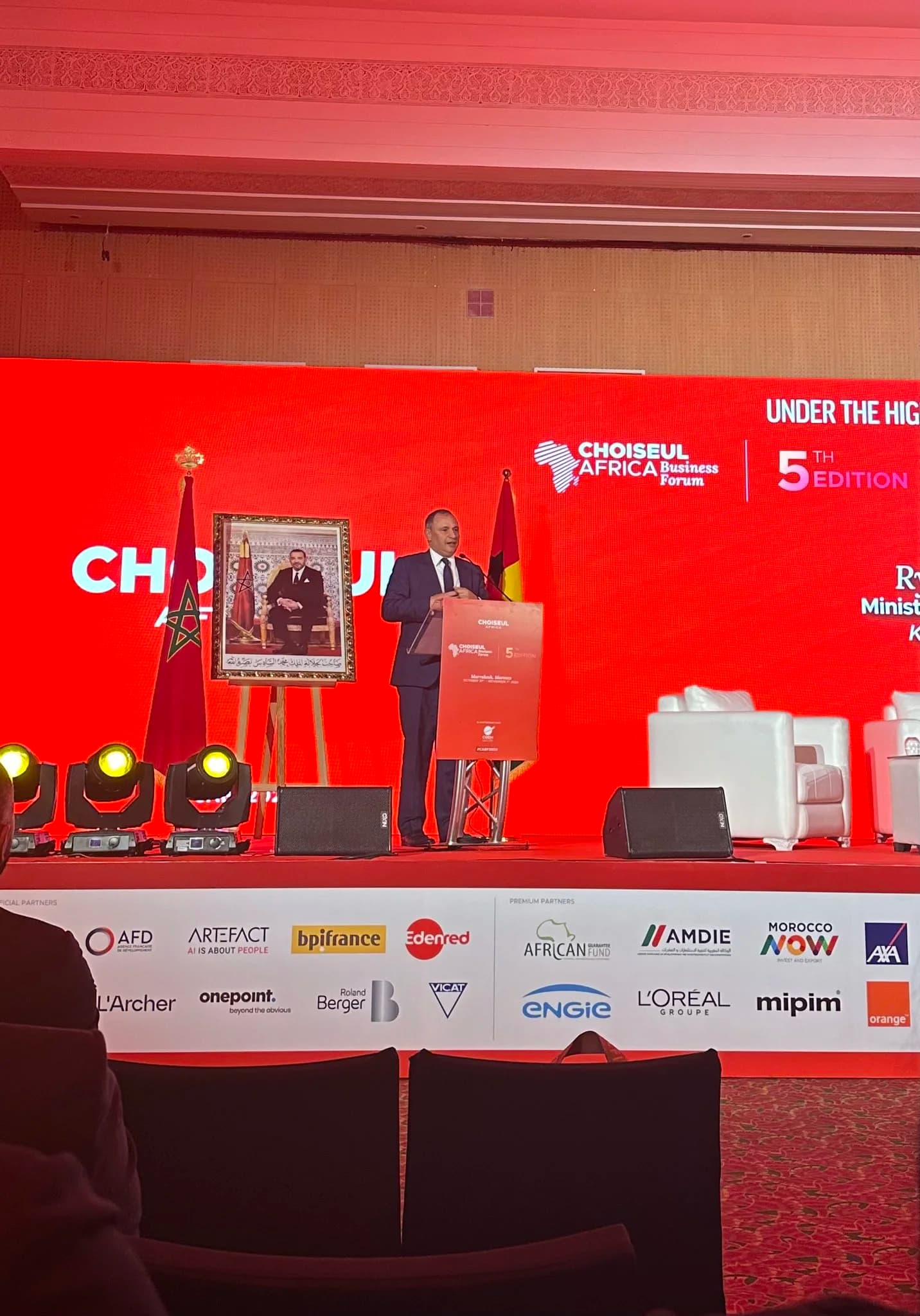رياض مزور: تعزيز الثقة والتعاون الإقليمي لتعجيل النهضة الصناعية في المغرب وأفريقيا
