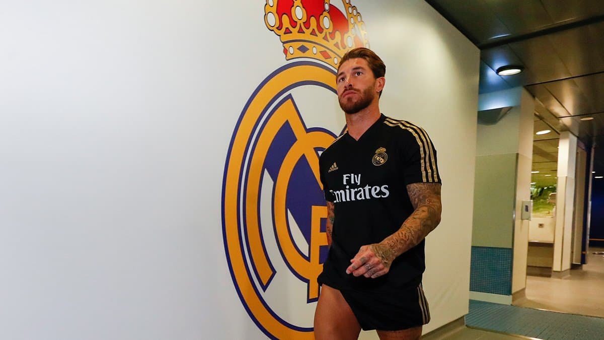 فلورنتينو بيريز يرفض عودة سيرجيو راموس إلى ريال مدريد رغم عرض اللاعب
