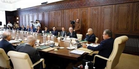 المتصرفون يجتمعون لصون مكتسباتهم