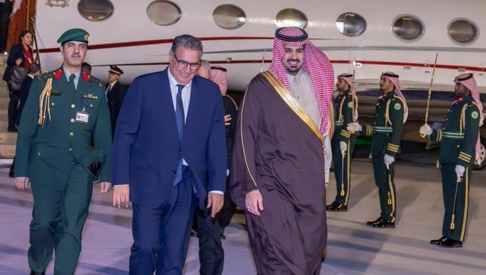 أخنوش يمثل جلالة الملك في قمة "المياه الواحدة" بالرياض