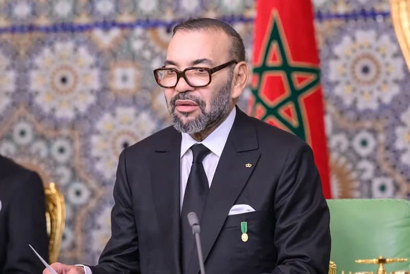 واقعة بنكيران" تعيد النقاش حول ترويج الأدوية عبر مواقع التواصل