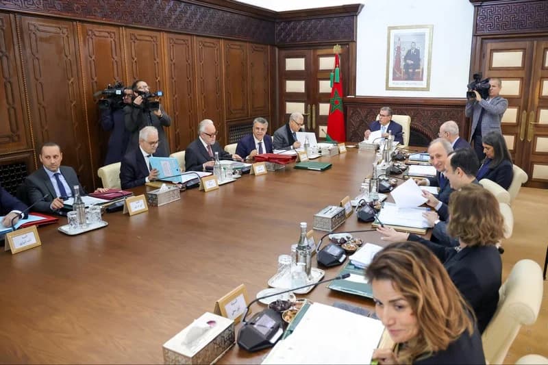 مجلس الحكومة يناقش ثلاثة مشاريع مراسيم