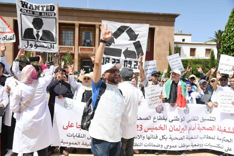 إضراب يشل العمل بالمستشفيات العمومية