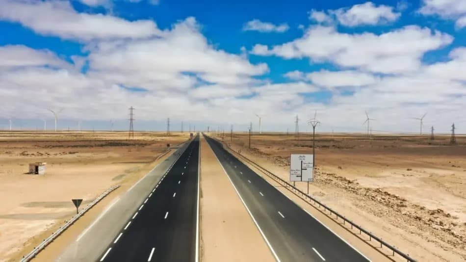 الطريق السريع تيزنيت-الداخلة.. خلق أكثر من 30.000 يوم عمل مباشر