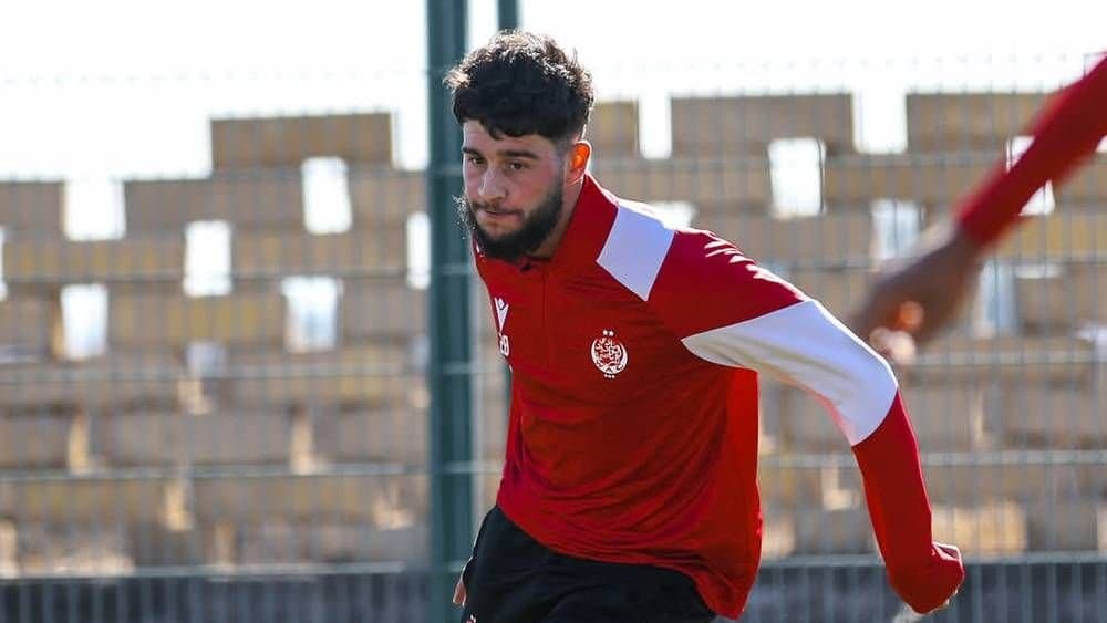 الوداد الرياضي يعير نسيم الشادلي إلى الجزيرة الإماراتي