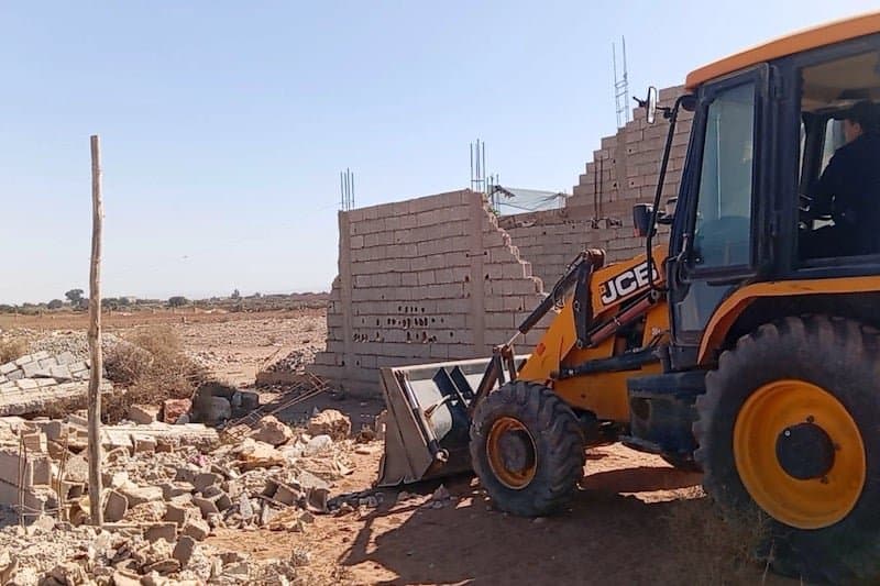 حملة لهدم البنايات العشوائية في واد الصفا