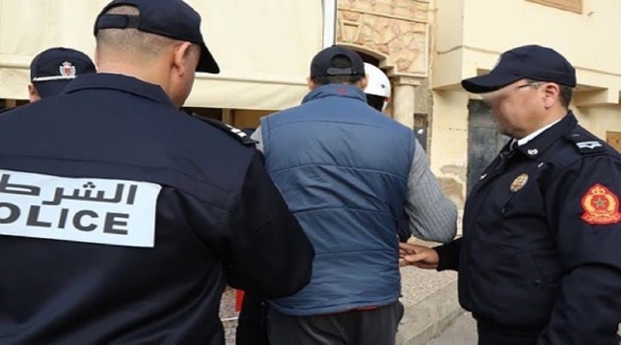 إيقاف عميد شرطة بأيت ملول متلبسًا في قضية ابتزاز ورشوة