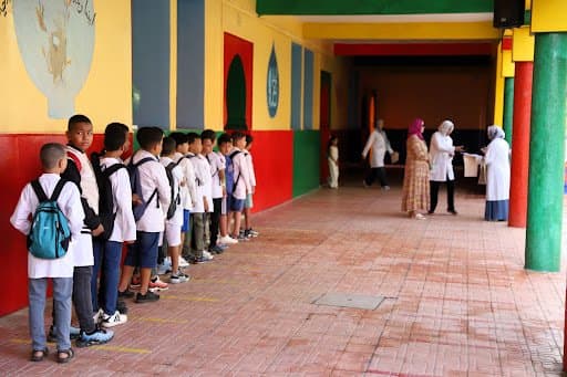 أولياء التلاميذ يرفضون "تأجيل العطلة".. ووزارة التربية تستبعد التمديد