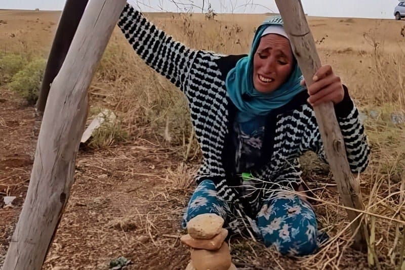 مأساة طفل معلق تهز ضمير ميدلت