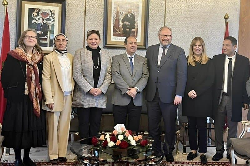 وفد فرنسي في زيارة لمدينة الداخلة لاستكشاف فرص الشراكة والتعاون