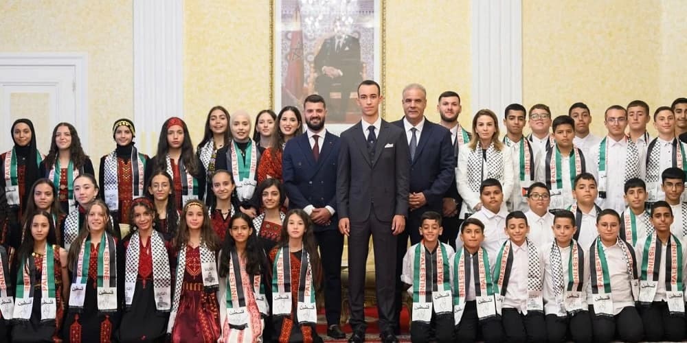 استقبال ولي العهد للأطفال المقدسيين بتطوان