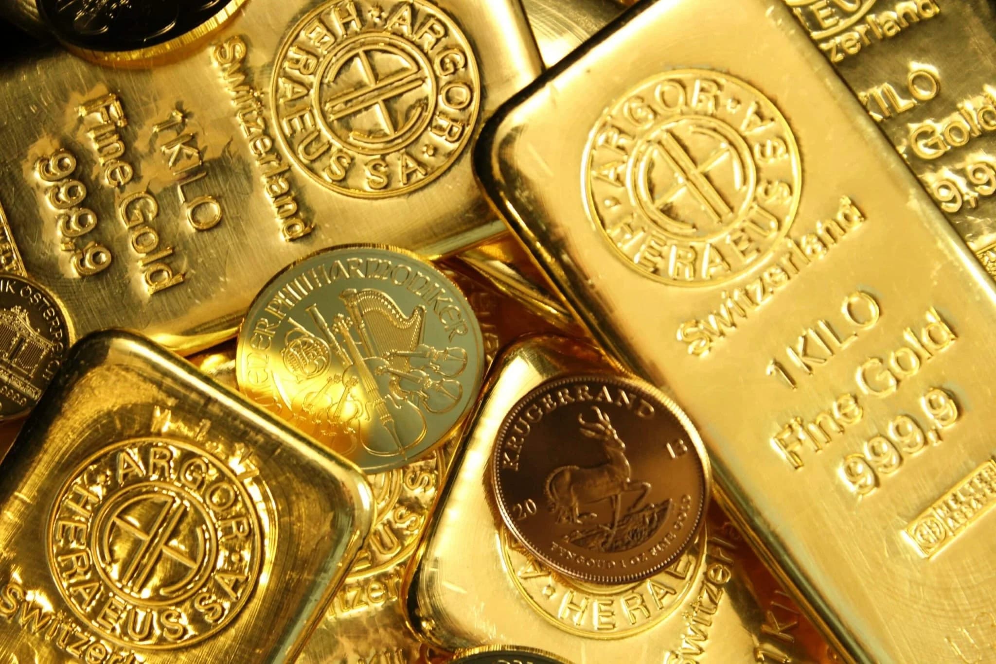أسهم شركات الذهب تقفز 135% وتتفوّق على قطاع الرقائق الإلكترونية