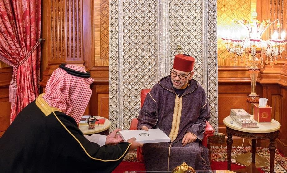 جلالة الملك يتسلم رسالة شفوية من السعودية