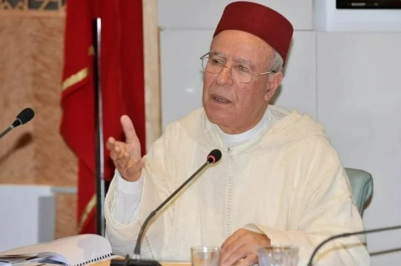 التوفيق: الإيمان أساس محاربة الفساد وخصاص في العقار المخصص للمقابر