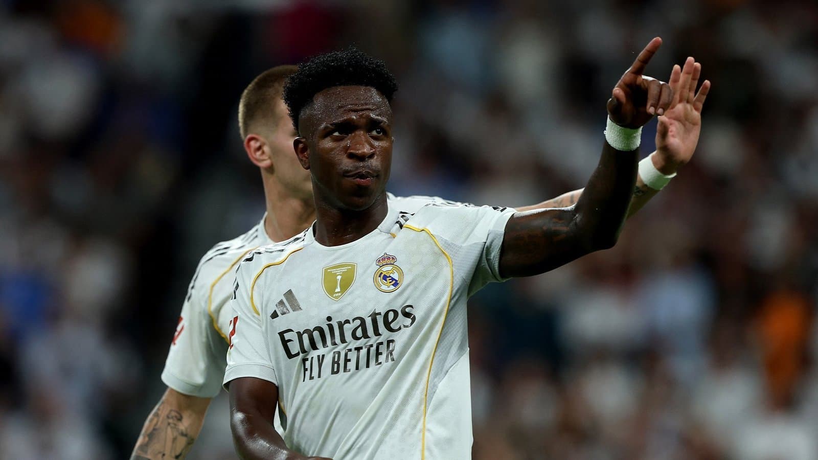 فينيسيوس جونيور قد يغادر ريال مدريد بسعر 150 مليون يورو
