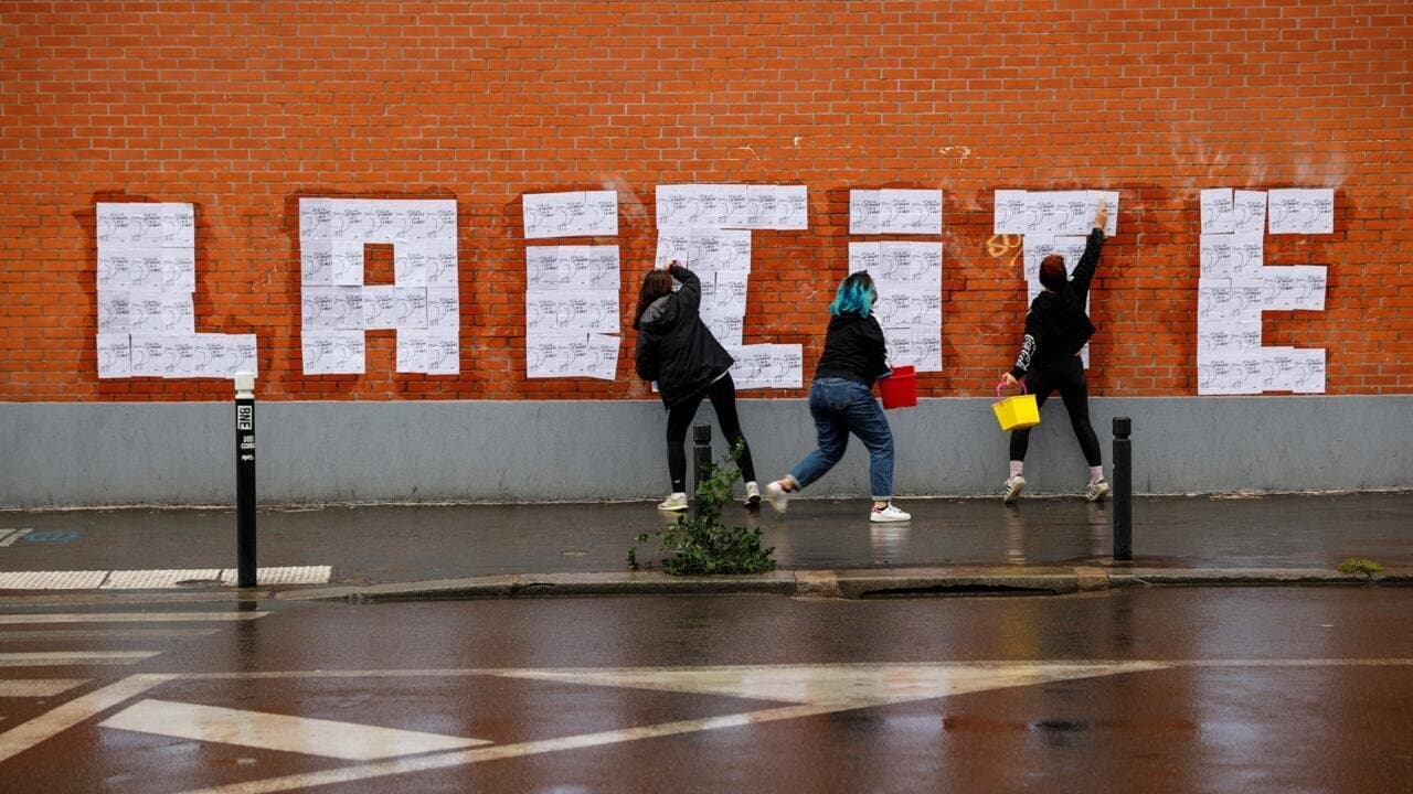 مقترحات تشريعية بشأن العلمانية في فرنسا
