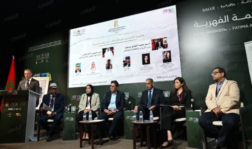 الرقمنة تعيد تشكيل الكتابة الأدبية والصحافية