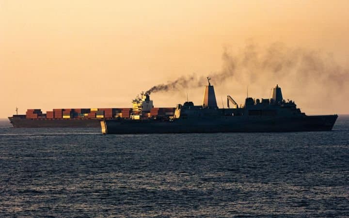 إيران تعترض ست سفن في مضيق هرمز