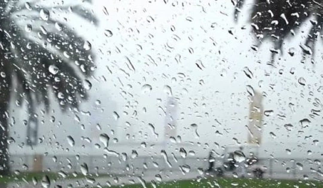 نشرة إنذارية: زخات رعدية قوية وبرد بعدد من أقاليم المملكة
