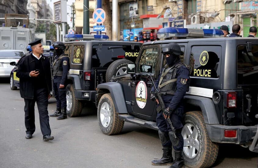 الإسكندرية: توقيف شاب بعد قتل والده وإصابة والدته وشقيقه