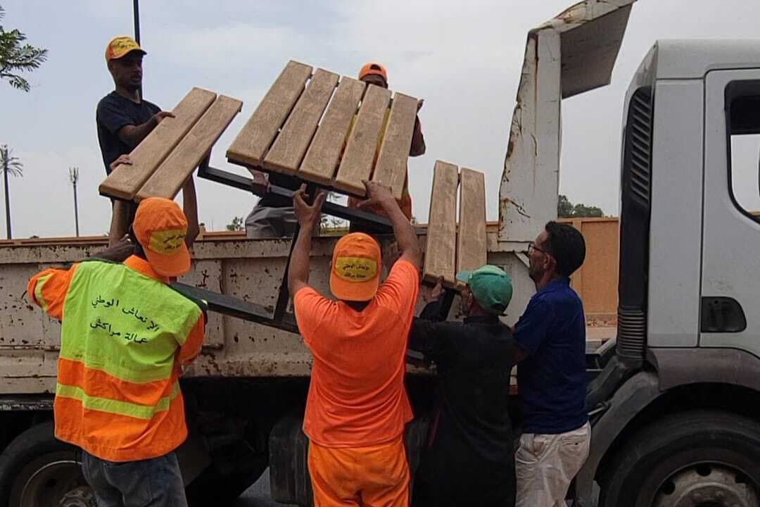 الشريفية: حملة لتحرير الملك العمومي تستهدف تجهيزات مقاه بمراكش