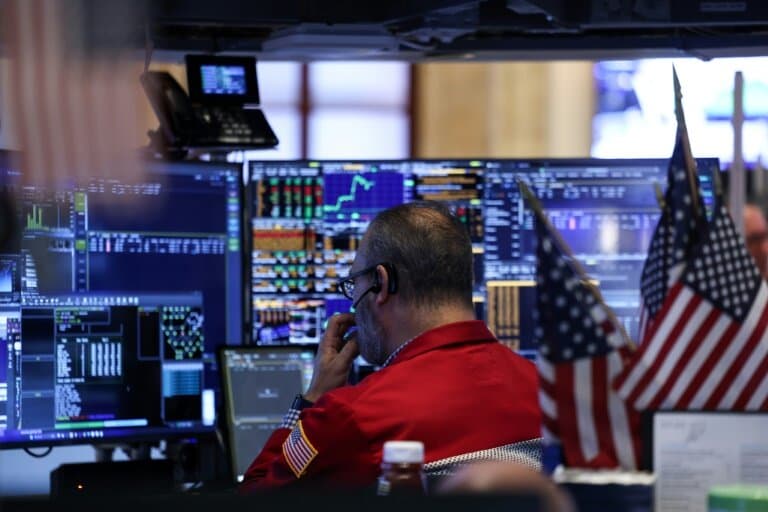 الأسهم الأمريكية ترتفع بحذر قبيل قرار الاحتياطي الفيدرالي