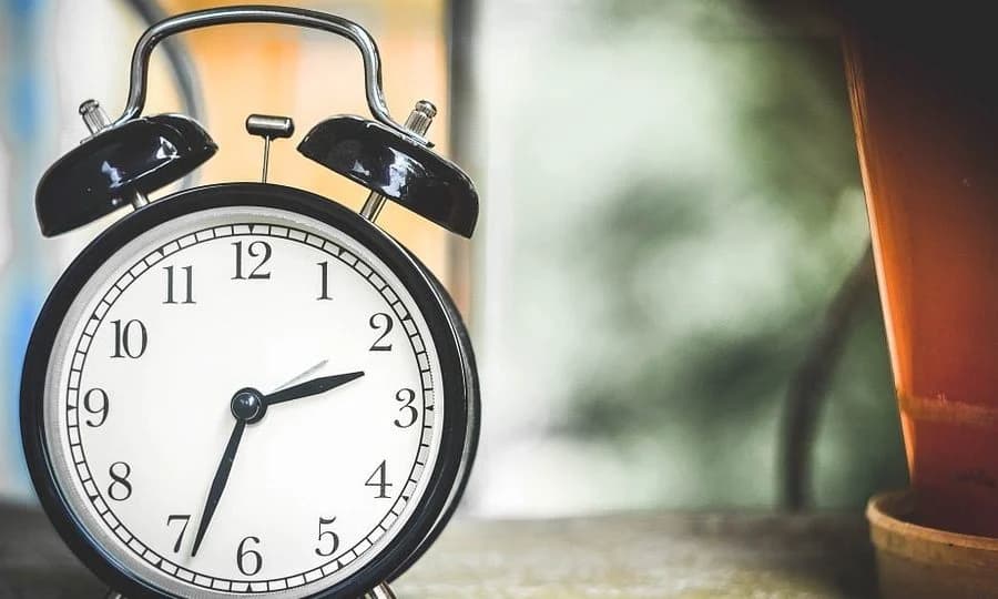 العودة إلى الساعة القانونية: تعديل مواقيت الدراسة ابتداء من 20 شتنبر