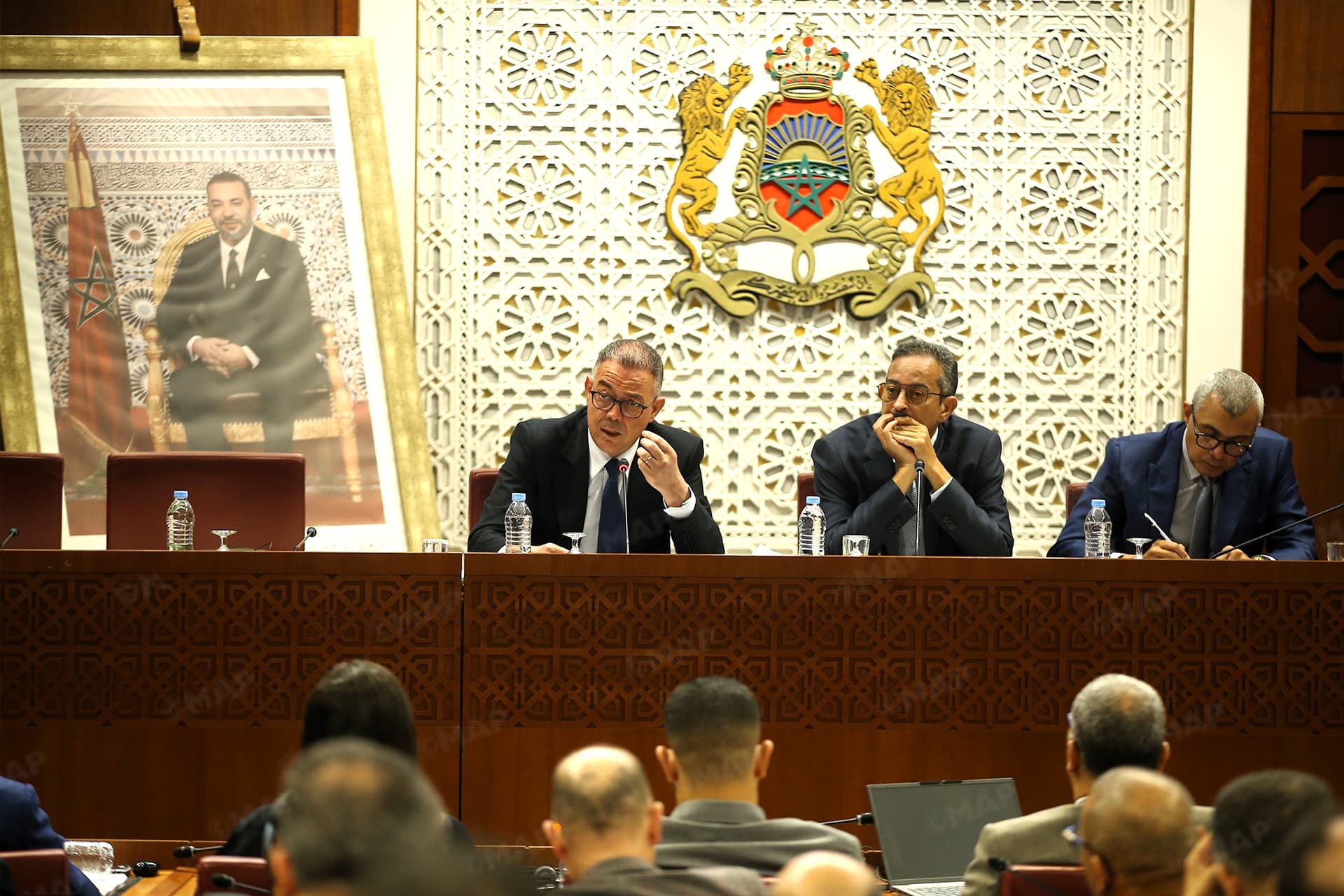لقجع يعلن إجراءات مرتقبة لتعديل شروط الاستفادة من الدعم الاجتماعي