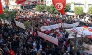 السلطات التونسية تمنع تظاهرة دعت إليها المعارضة ليوم الأحد