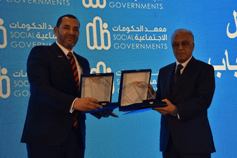 القاهرة : تتويج بنسعيد بجائزة أفضل شخصية حكومية في التواصل الحكومي الاجتماعي.