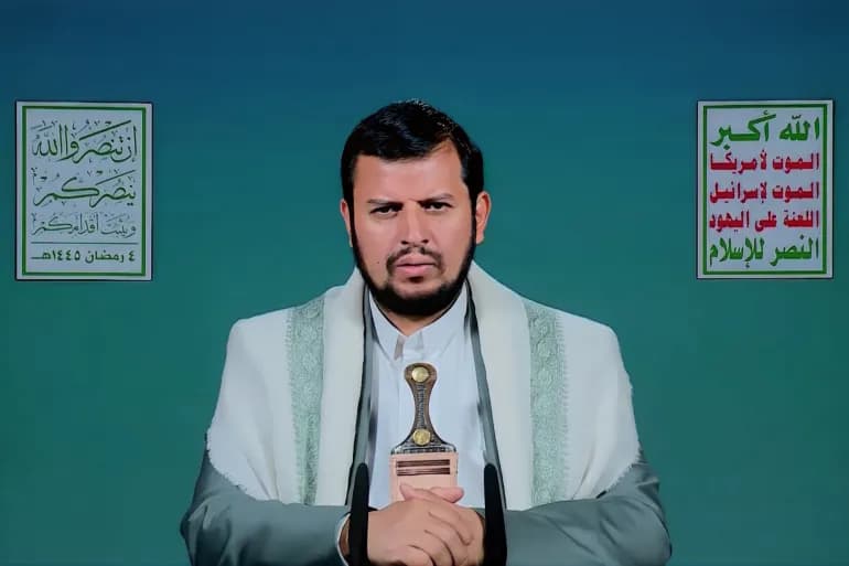 « ضربنا 98 سفينة ».. زعيم الحوثيين يتعهد بمواصلة ضرب السفن المرتبطة بإسرائيل